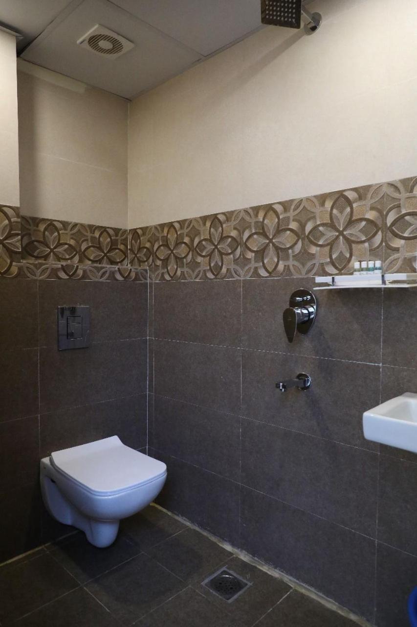 Hotel Windsor Plaza Hyderabad Exteriör bild