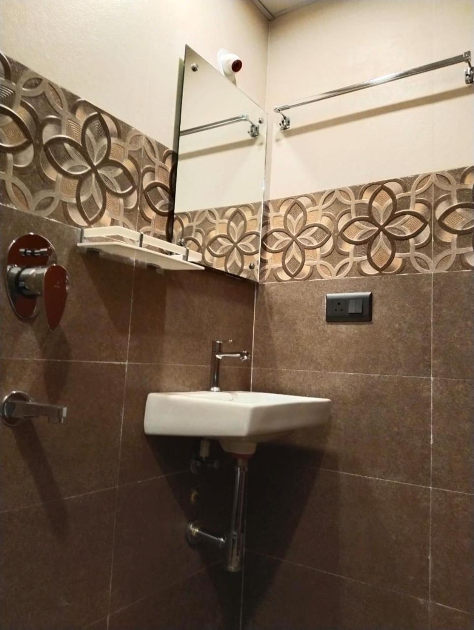 Hotel Windsor Plaza Hyderabad Exteriör bild