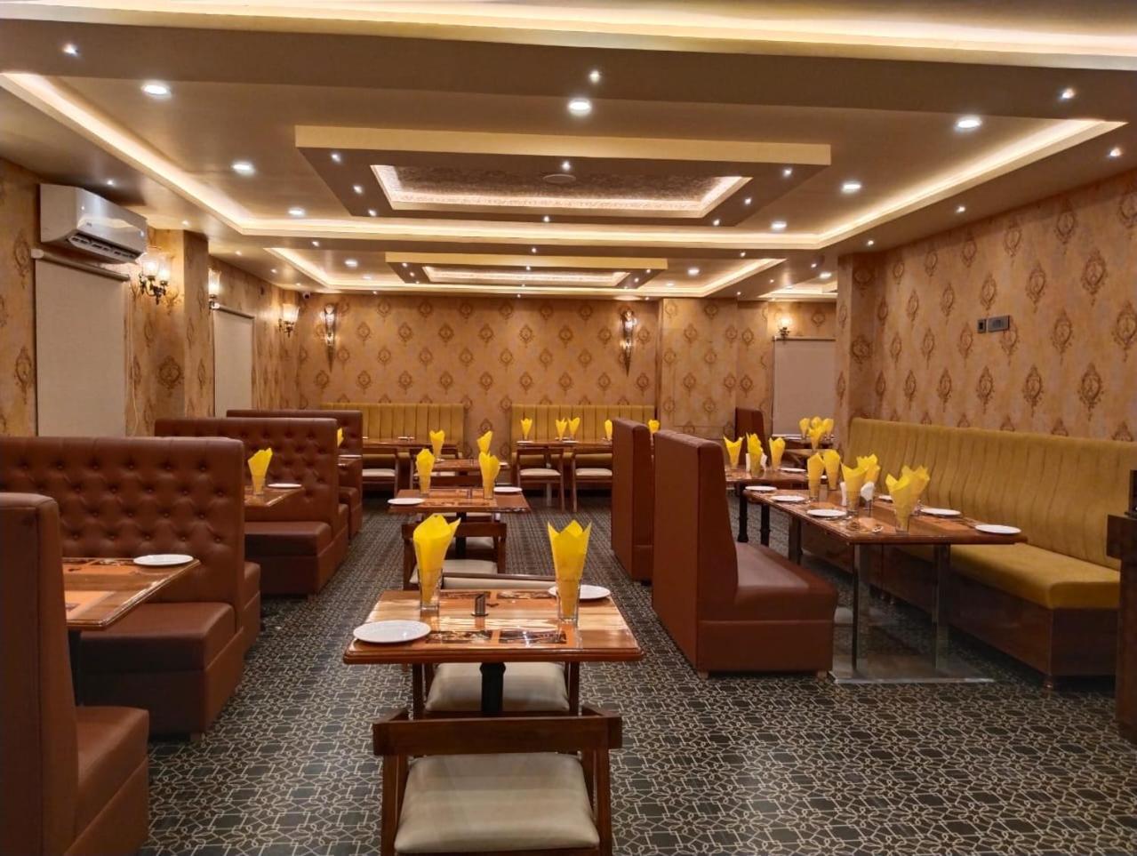 Hotel Windsor Plaza Hyderabad Exteriör bild